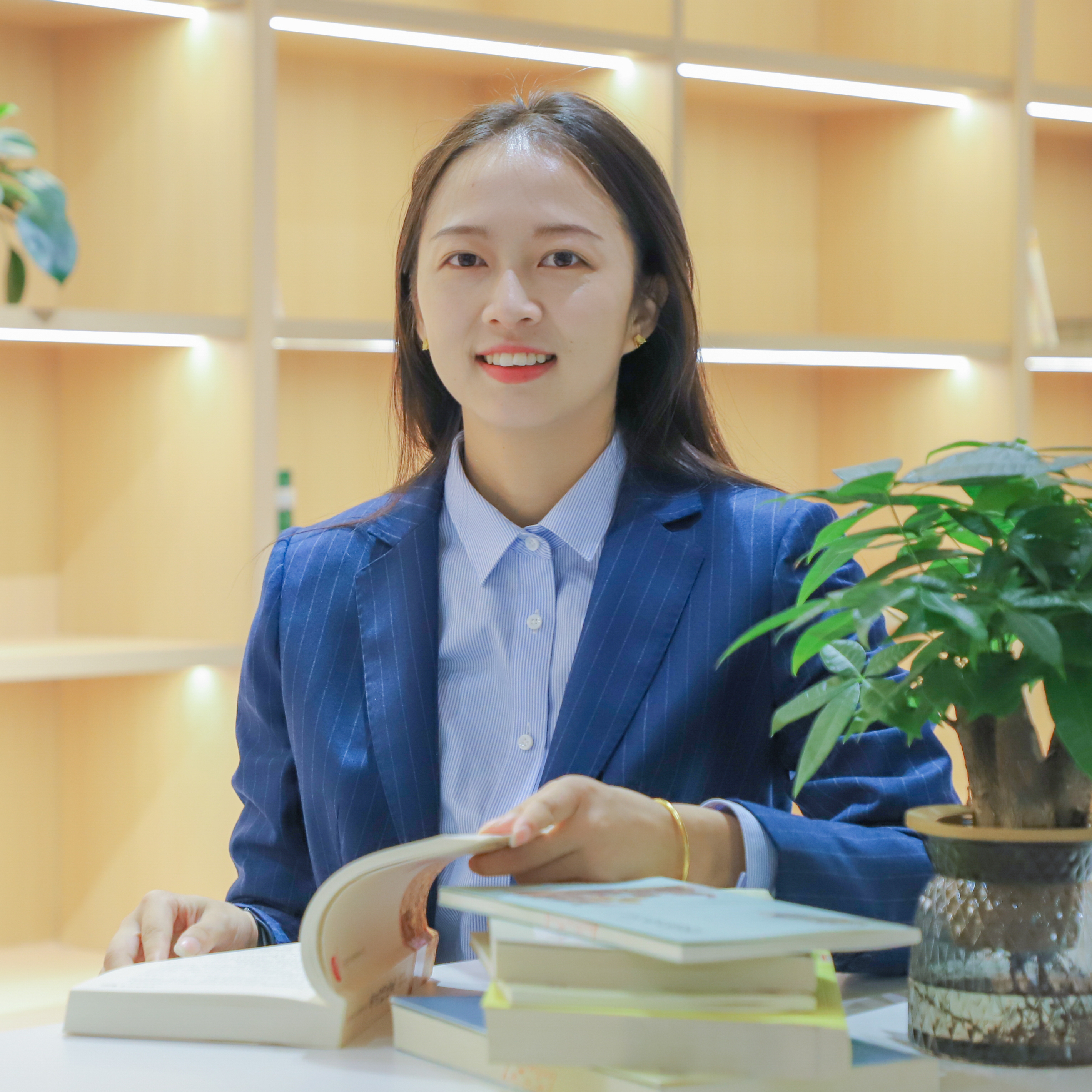 潘楚薇