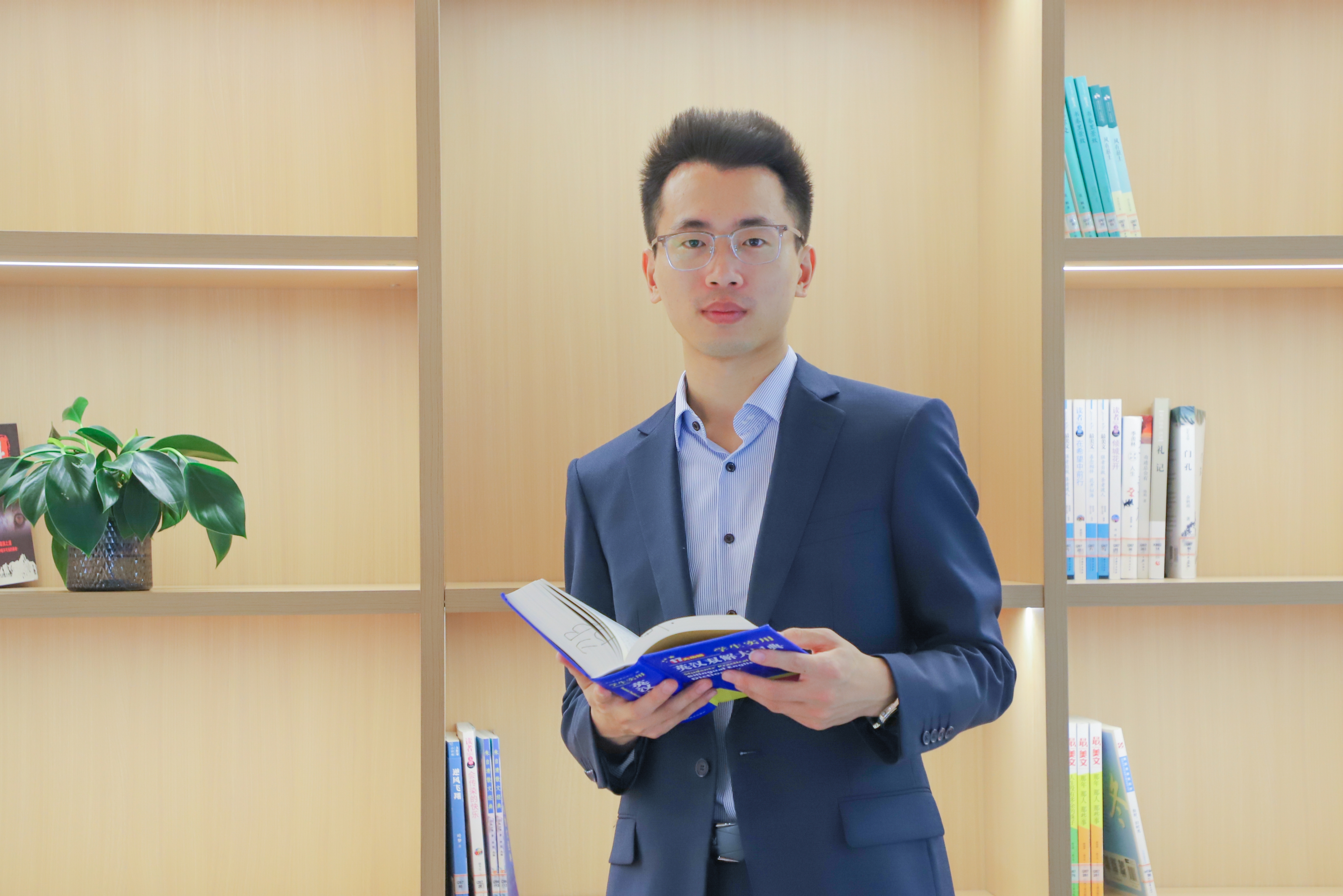李春敬.jpg
